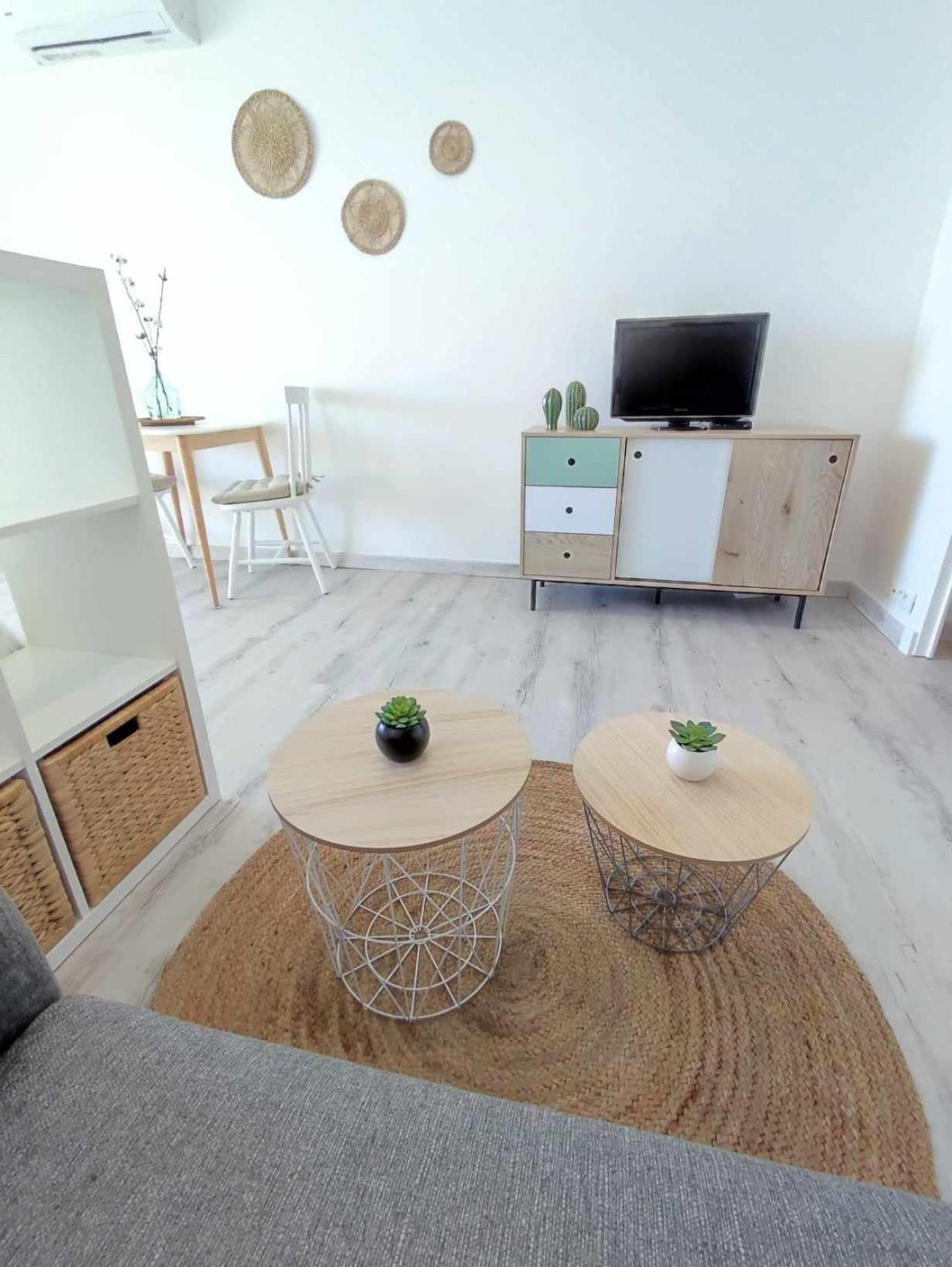Studio "Blue Sun" วาลูริส ภายนอก รูปภาพ